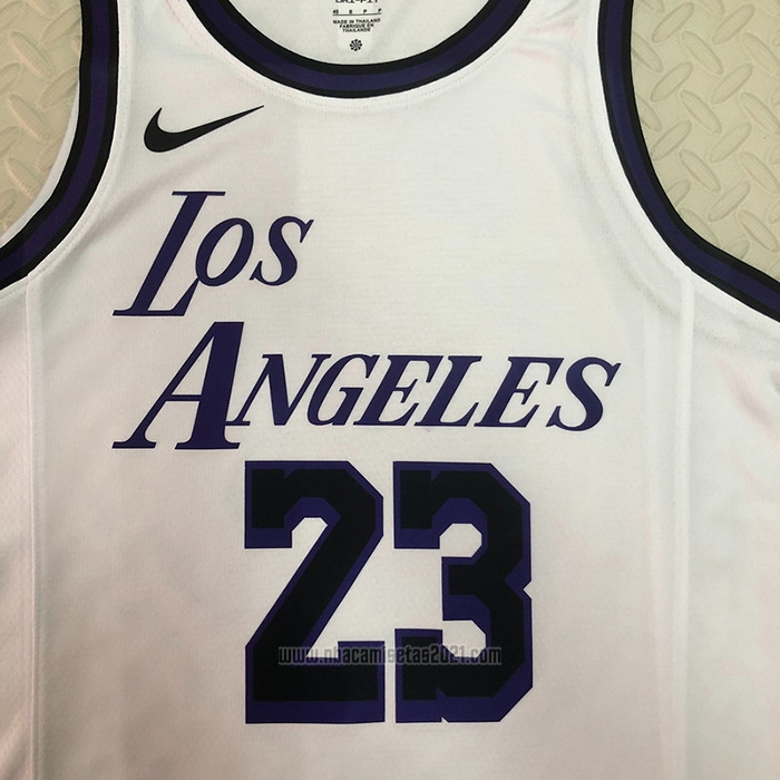 Camiseta Los Angeles Lakers LeBron James #23 Ciudad 2022-23 Blanco